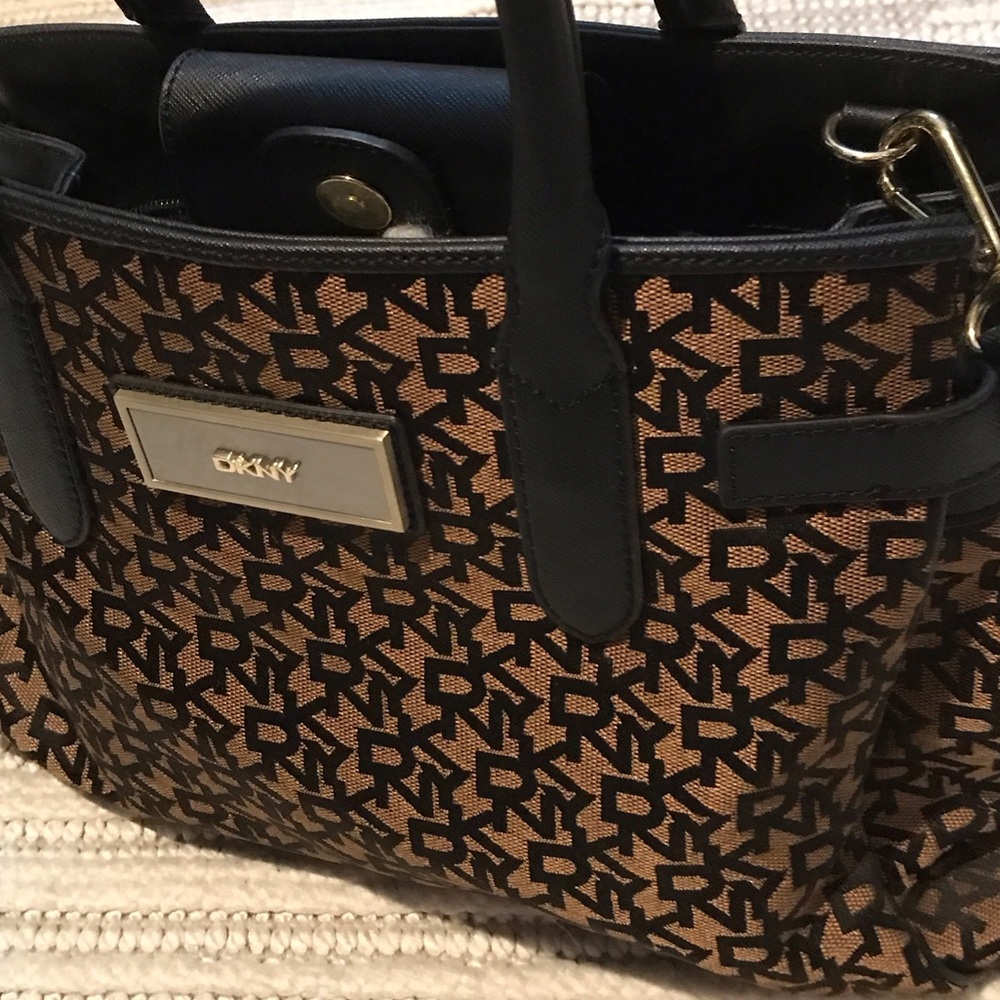 Designer Black and Brown Tote Bag - Picture 2 of 3